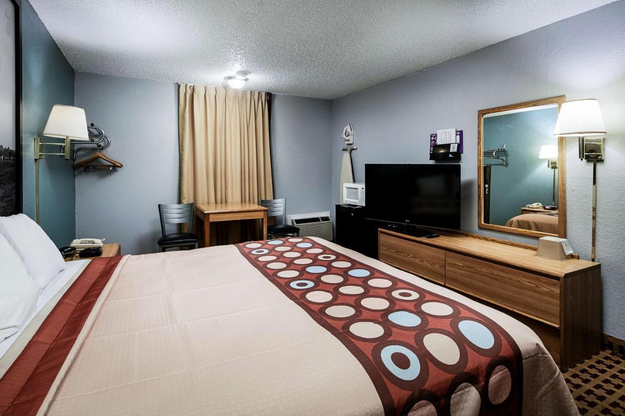 Super 8 By Wyndham Elk City Exterior photo